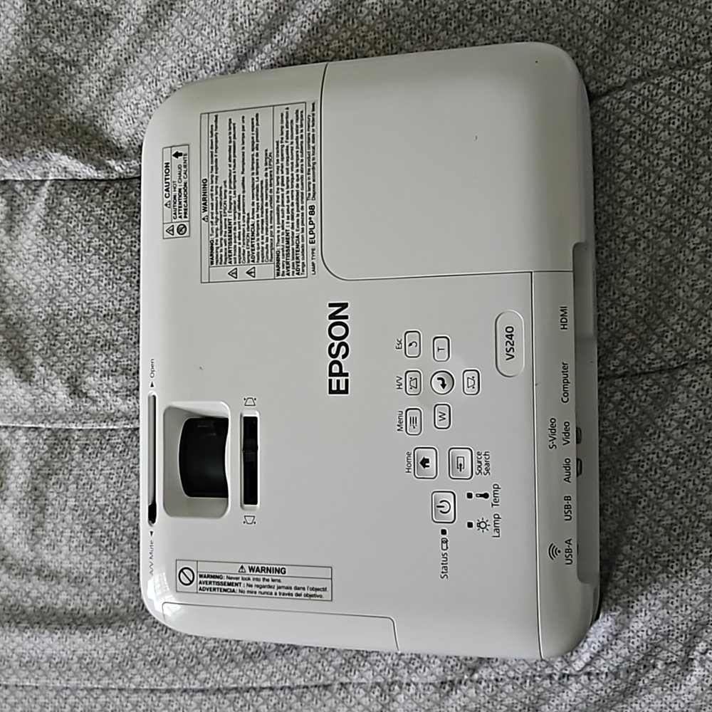 Epson vs240 projector (used)